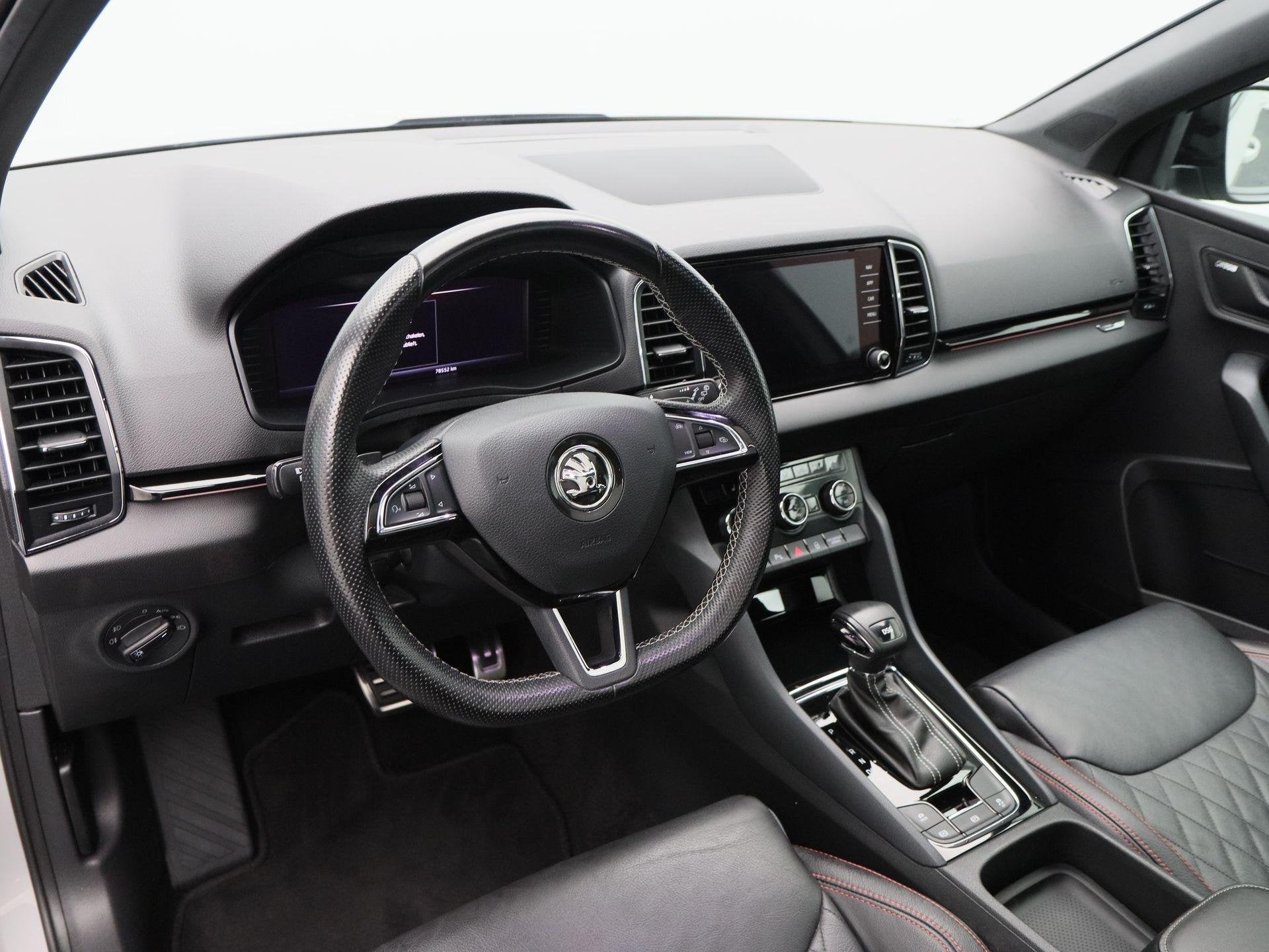 Skoda Karoq 1.5 TSi 150 Pk Automaat Sportline Business | Tre, Auto's, Stof, 4 cilinders, 150 pk, Bedrijf