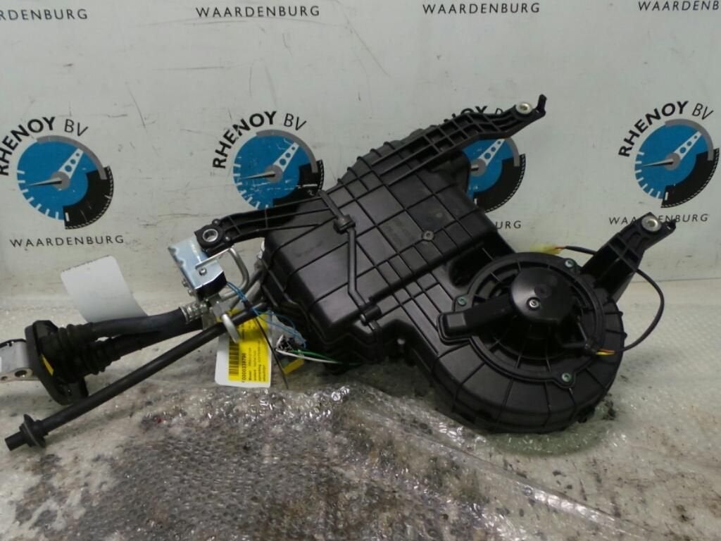 NISSAN PRIMASTAR KACHELHUIS 2013, Ophalen of Verzenden, Gebruikt, Stiba lid