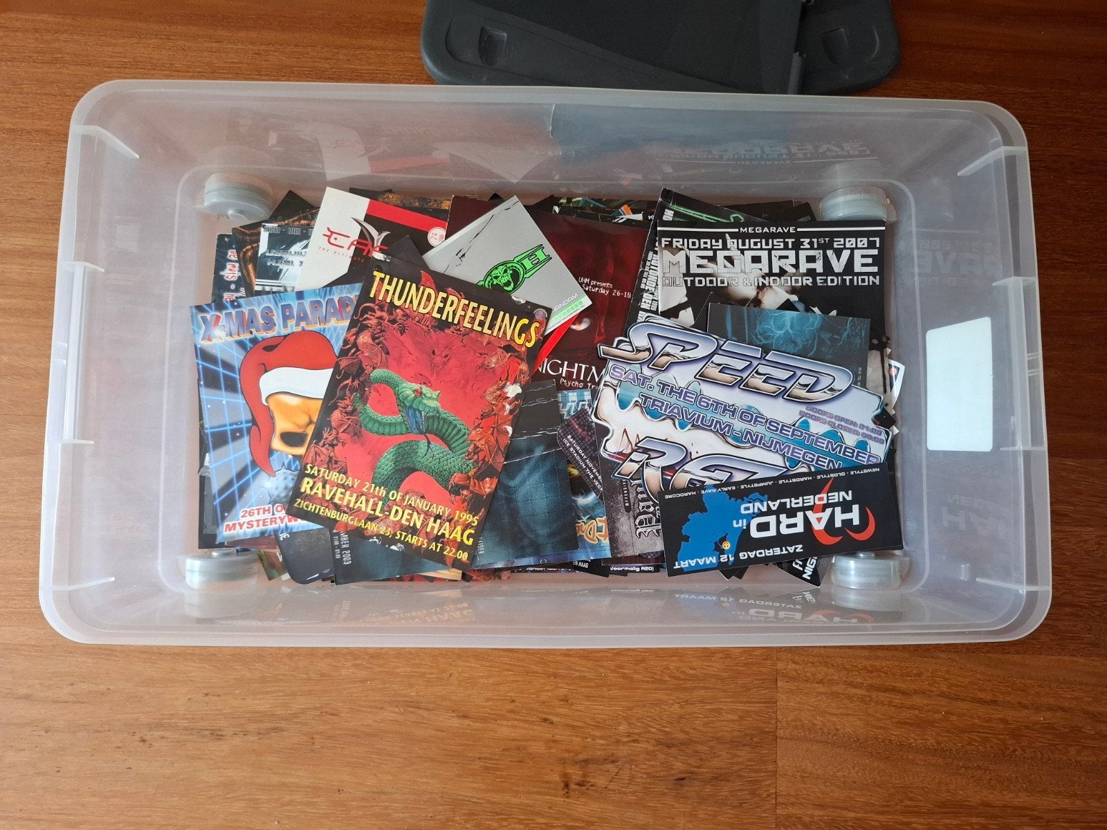 Grote partij Hardcore flyers. 350+ ruim 3 kilo, Ophalen of Verzenden, Zo goed als nieuw