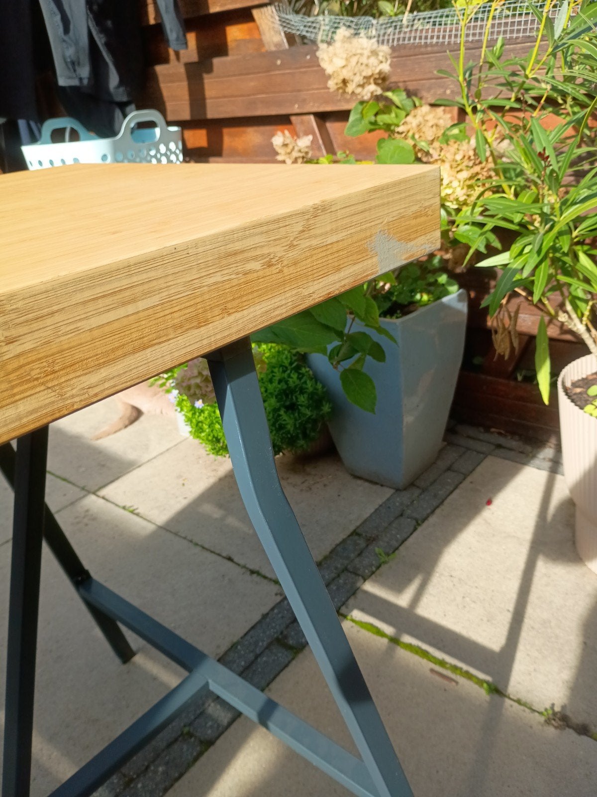 Ikea Bamboe bureau met schragen en lades, Huis en Inrichting, Ophalen, Gebruikt, Bruin, Computerbureau