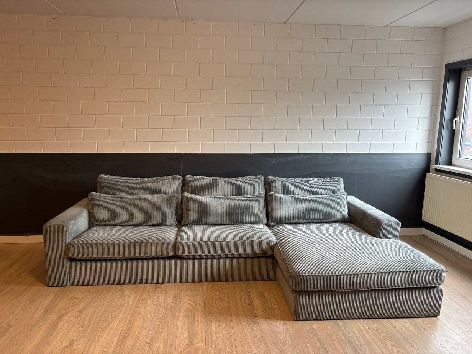Grijze ribstof hoekbank, Ophalen, 250 tot 300 cm, 100 tot 125 cm, Hoekbank