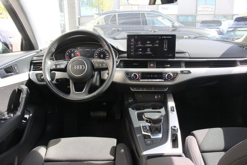 Audi A4 Avant 40 TFSI edition | Virtual cockpit | Carplay |, Stof, Gebruikt, Euro 6, 1984 cc