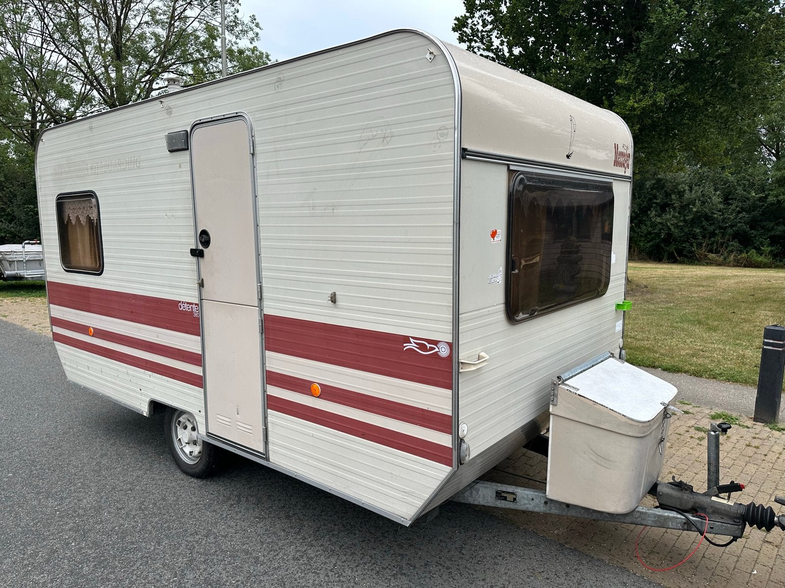 Messager Détente 380 caravan met voortent - Lichtgewicht, Caravans en Kamperen, Overige merken, Standaardzit, Omvormbare zithoek
