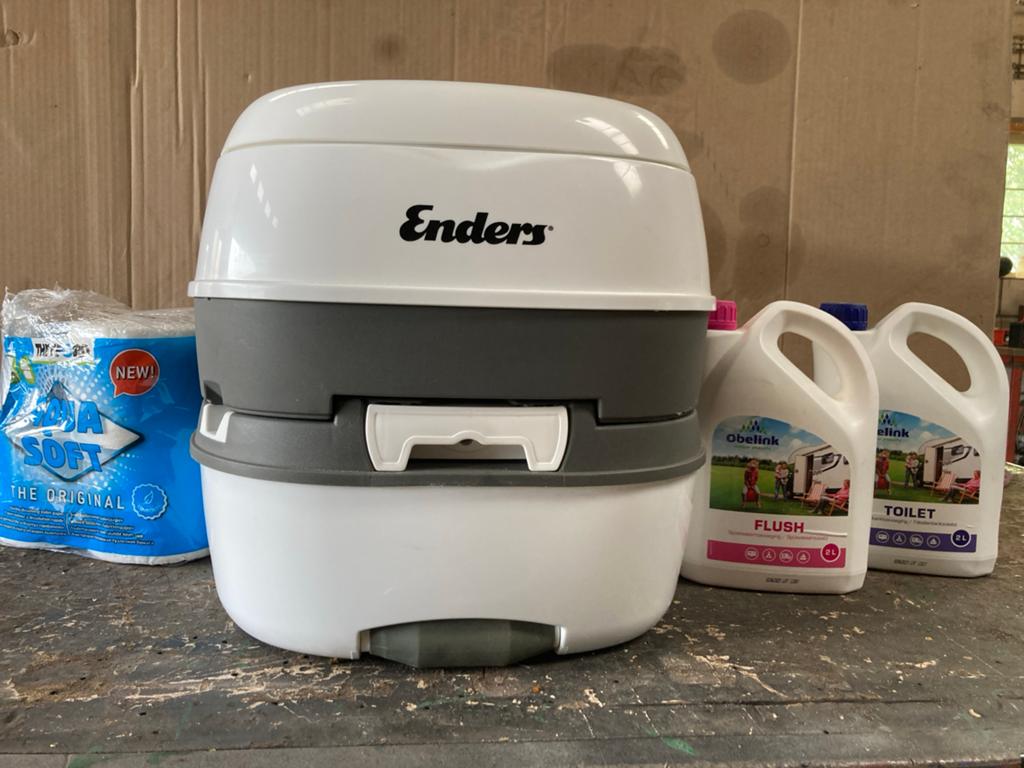 Chemisch toilet Enders, z.g.a.n. met accessoires, Ophalen of Verzenden, Zo goed als nieuw