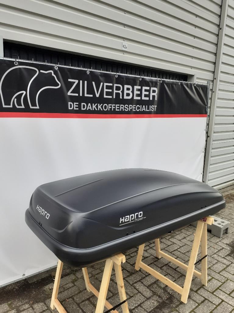 Te huur: Hapro Traxer 5.6 Skibox + Thule Dakdragers, Ophalen, Zo goed als nieuw