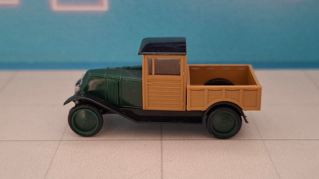 Rietze 1:87 Renault NN groen, Ophalen of Verzenden, Gebruikt, Auto, Rietze