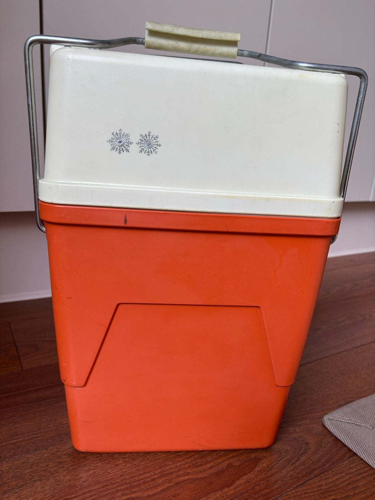 Vintage retro Koelbox Oranje/Wit - Perfect voor Picknicks, Caravans en Kamperen, Ophalen of Verzenden, Gebruikt, Koelbox, Koelelement
