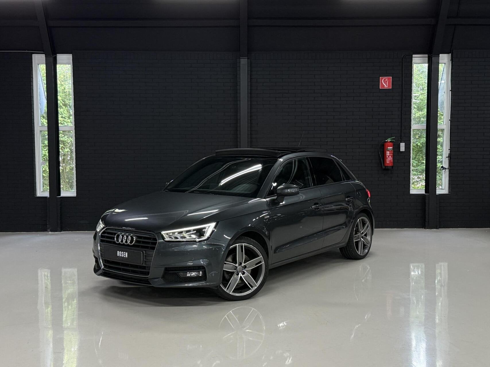 Audi A1 Sportback 1.4 TFSI|SLINE|PANO|LED|PDC|CRUISE, Auto's, Audi, Euro 6, 4 cilinders, 4 stoelen, Autotrust