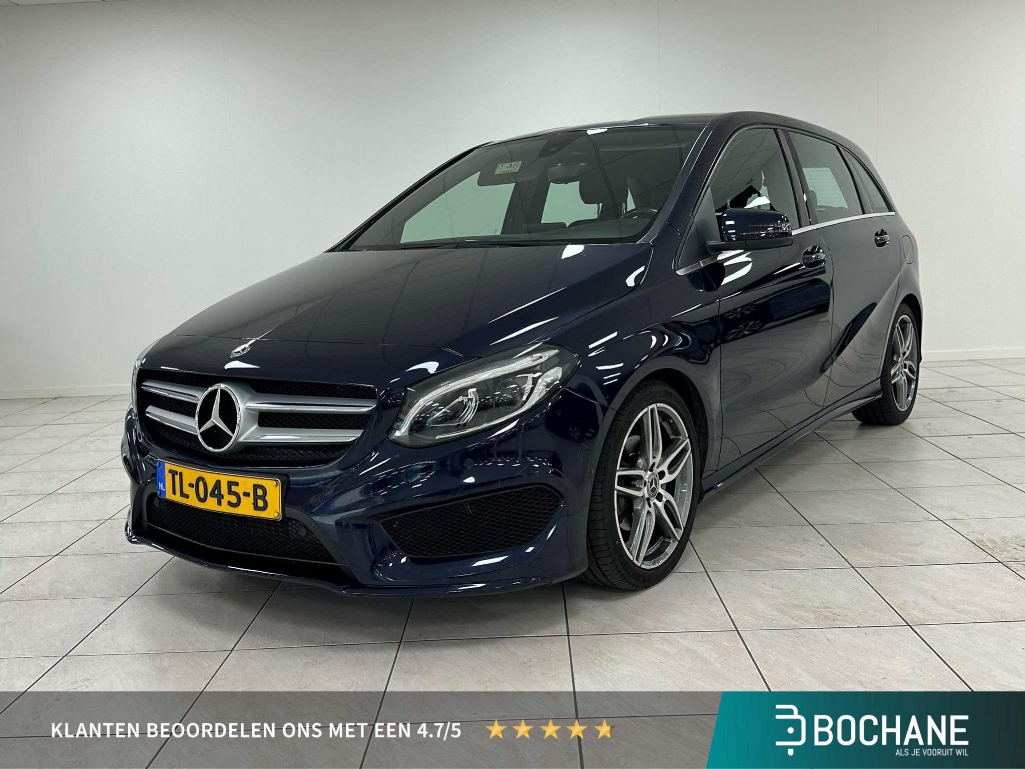 Mercedes-Benz B-klasse 180 AMG-Line NAVIGATIE | TREKHAAK | A, 1325 kg, Gebruikt, 4 cilinders, Met garantie (alle)