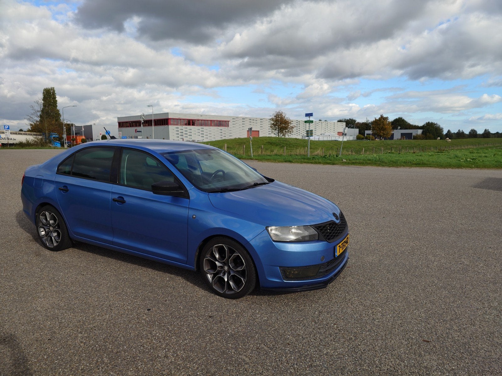 Skoda Rapid 1.2 TSI 63KW 2014 Blauw (140pk), Auto's, Voorwielaandrijving, Stof, Zwart, 4 cilinders