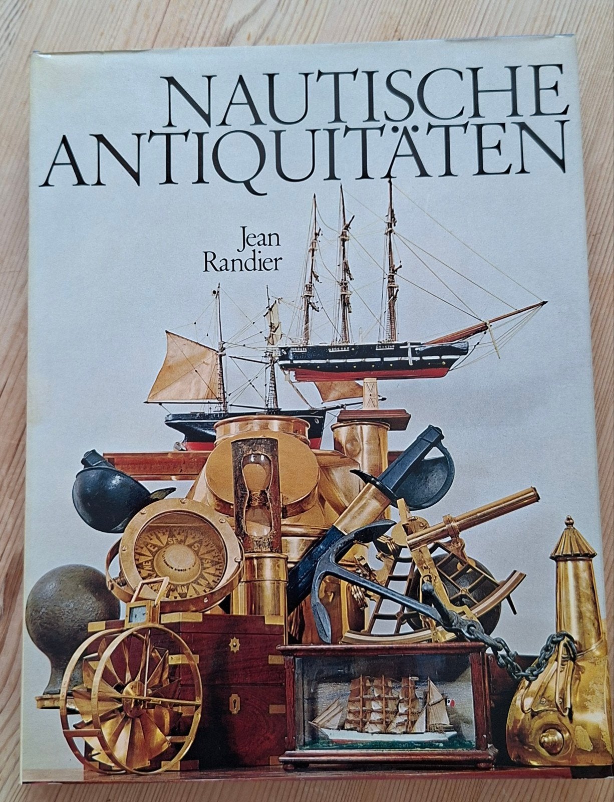Nautische Antiquiteiten - Jean Randier - Delius Klasing, Verzamelen, Scheepvaart, Ophalen of Verzenden, Zo goed als nieuw, Boek of Tijdschrift