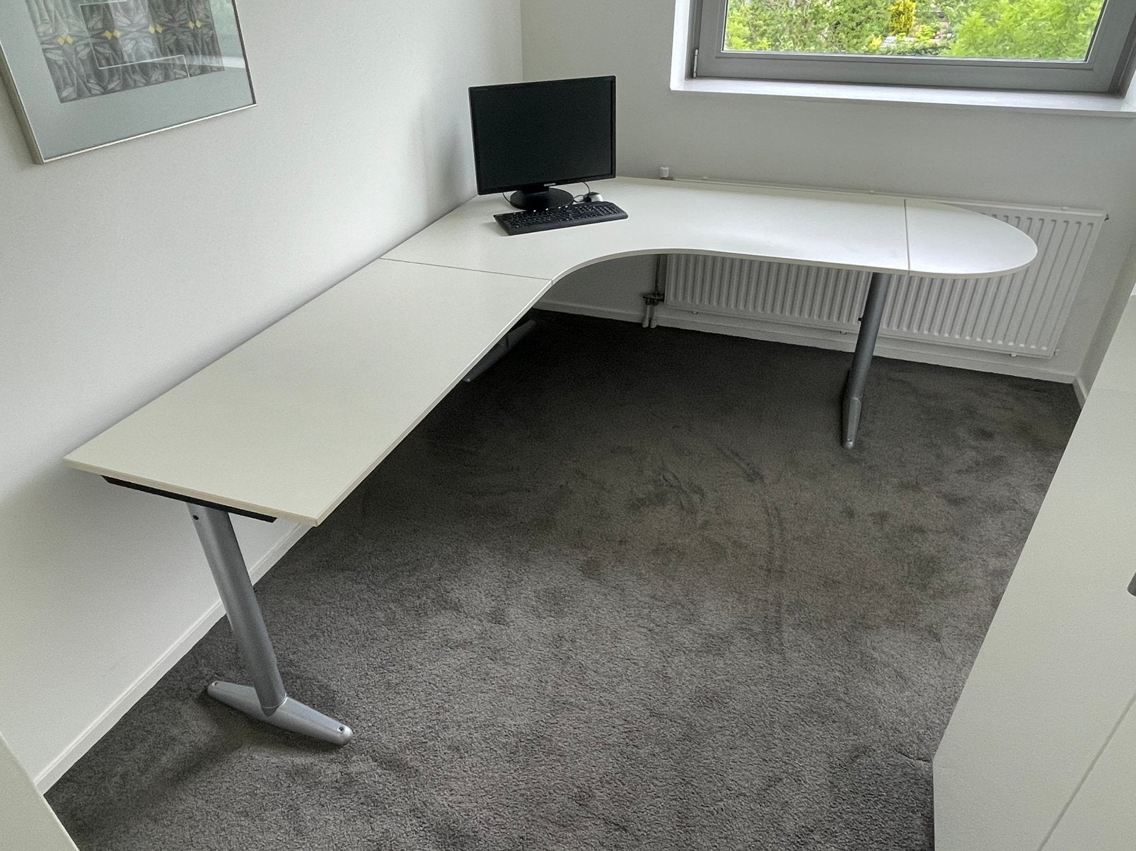 IKEA bureau in hoek-opstelling, Ophalen, Gebruikt, In hoogte verstelbaar, Spaanplaat of MDF