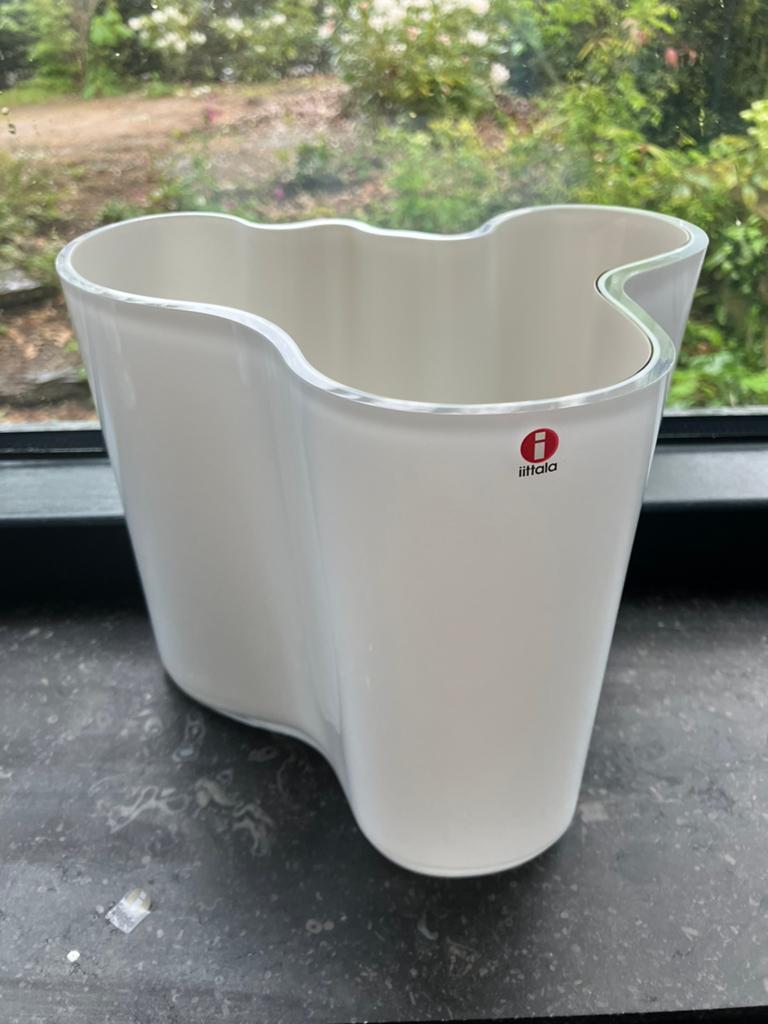Iittala Alvar Aalto vaas 160mm duokleur opaalwit/linnen, Ophalen of Verzenden, Zo goed als nieuw