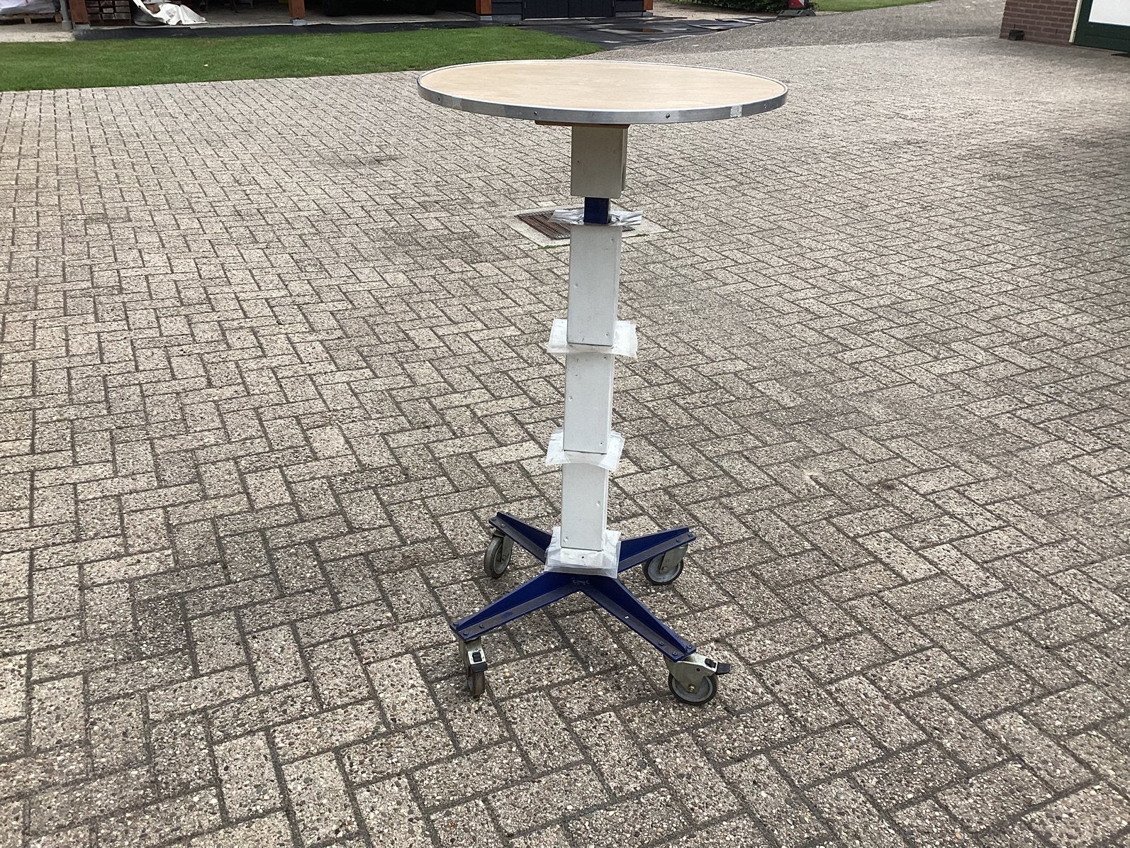Mobiele bandenstapelaar, Ophalen