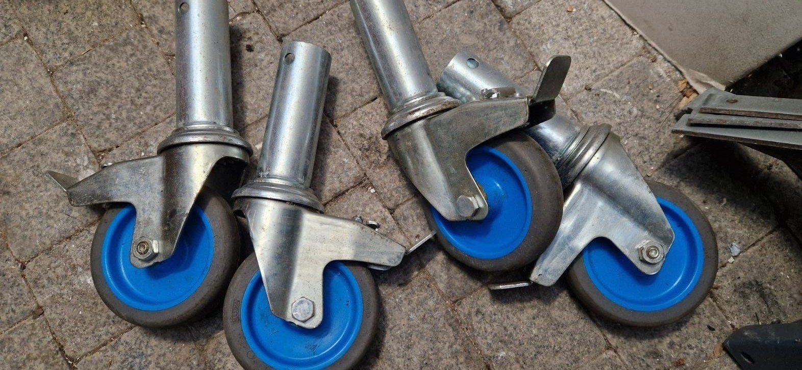 Set steigerwielen voor kamersteiger, Doe-het-zelf en Verbouw, Ophalen of Verzenden