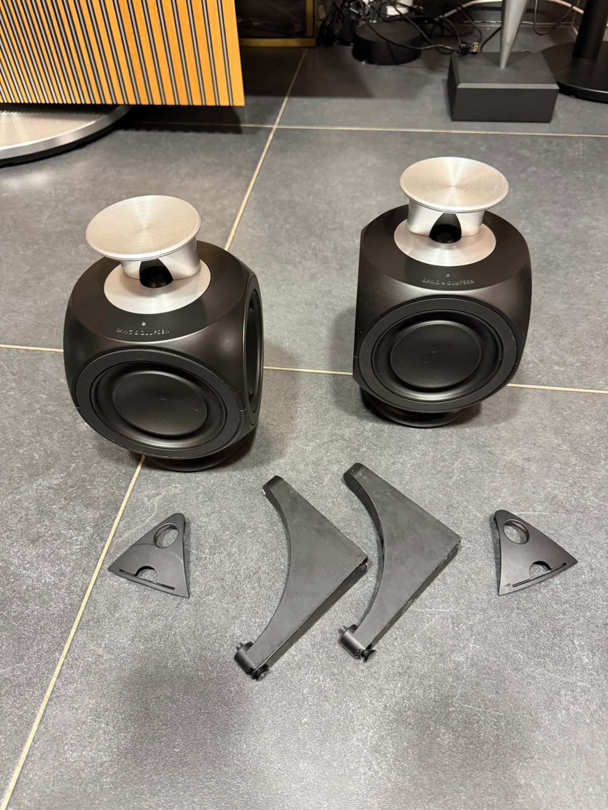 Beolab 3 Refurbished nieuwstaat bang olufsen b&o, Speakerset, Ophalen of Verzenden, Zo goed als nieuw, 150 watt of meer