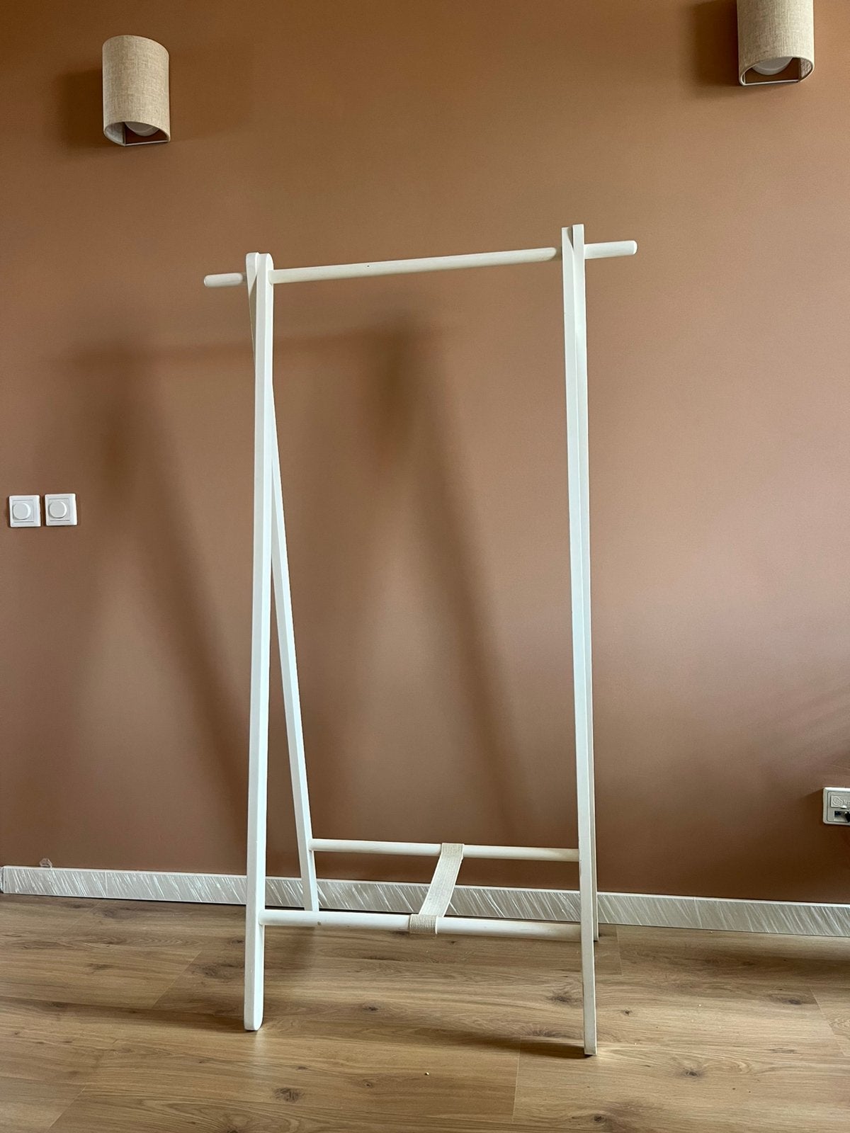Kledingrek wit hout, Ophalen, Gebruikt