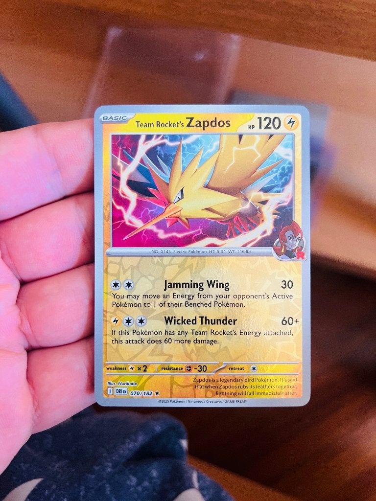 Team Rocket’s Zapdos 070/182 Reverse Holo Paradox Rift, Verzenden, Zo goed als nieuw, Losse kaart, Foil