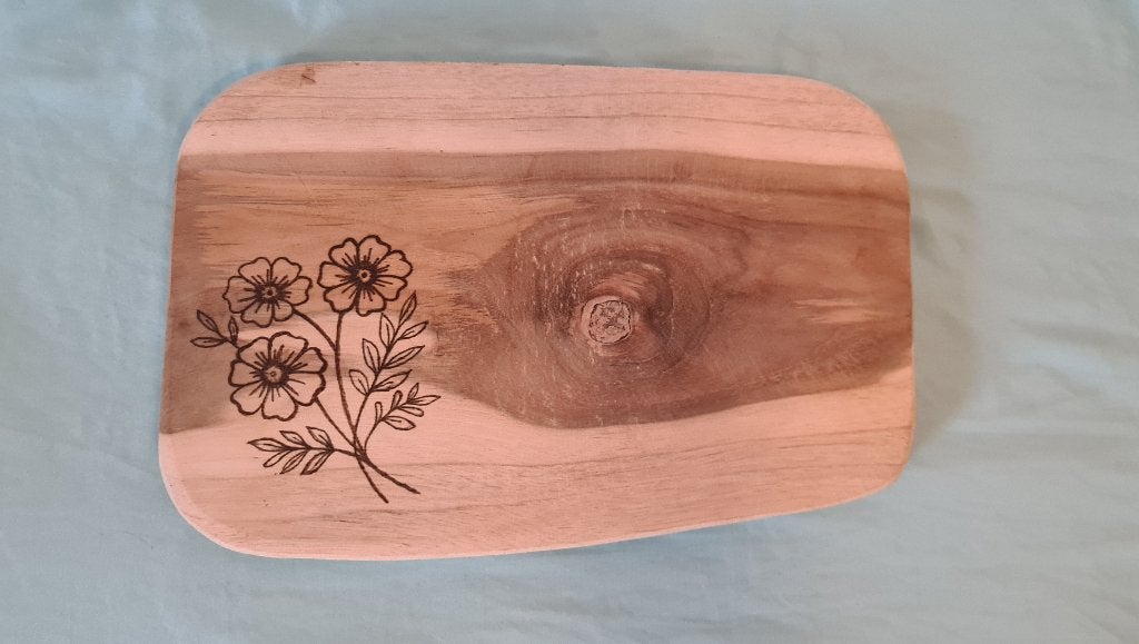 Houten wanddecoratie met bloemenprint - Handgemaakt, 17 cm, Hout, Ophalen of Verzenden, Bruin