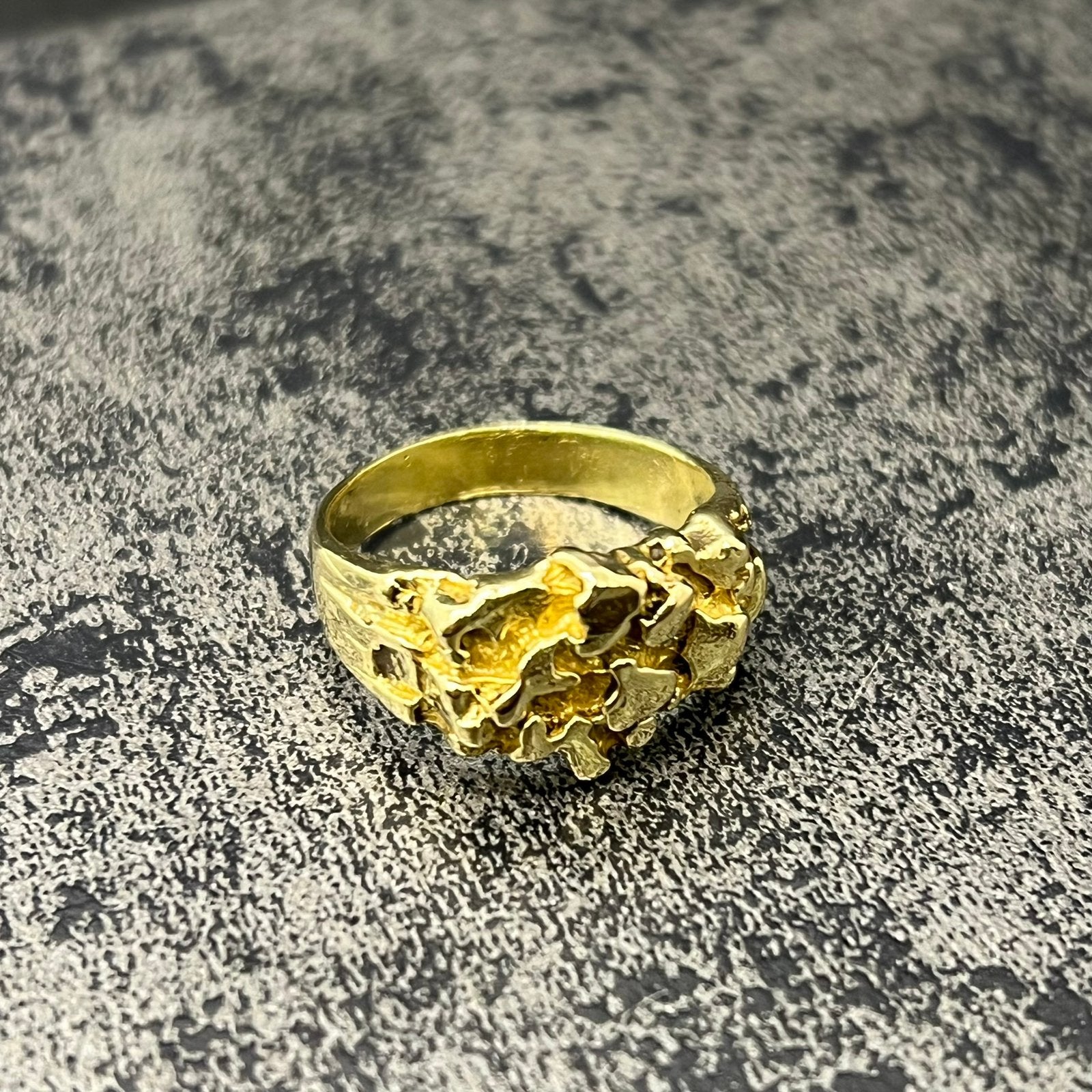 18 karaat gouden ring pietpiet ring massief model, Sieraden, Tassen en Uiterlijk, Ophalen of Verzenden, Nieuw, Goud, Heer