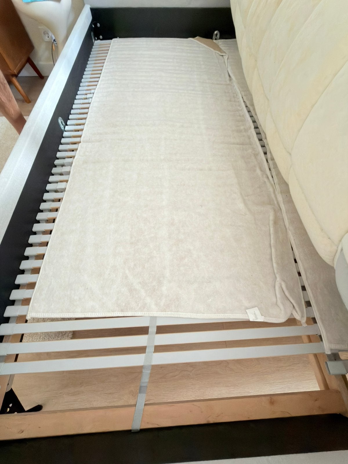 GRATIS 2 x latten bodem 90 x 220 (180 x 220), Ophalen, 90 cm, Eenpersoons, Zo goed als nieuw