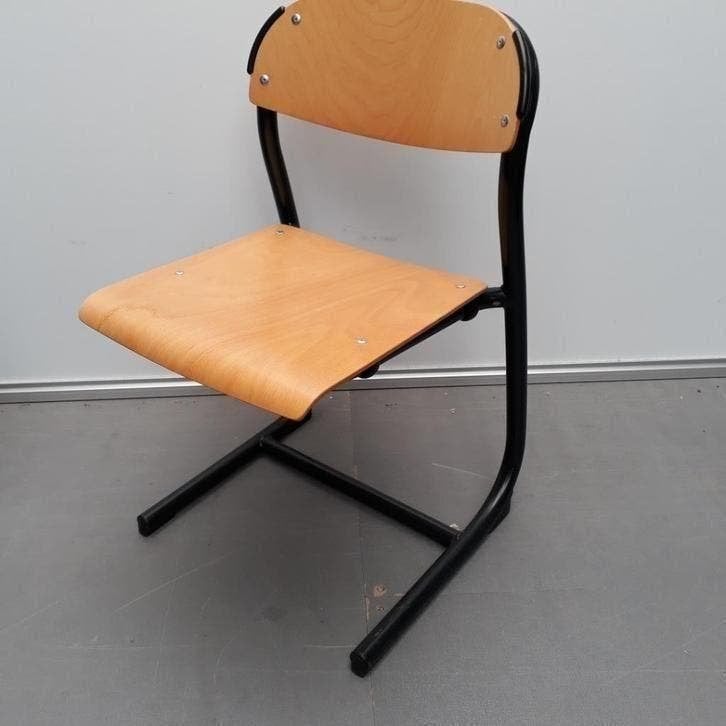 4x Ahrend 450 schoolstoelen houten zitting en leuning, Huis en Inrichting, Stoelen, Ophalen, Gebruikt, Bruin, Vier