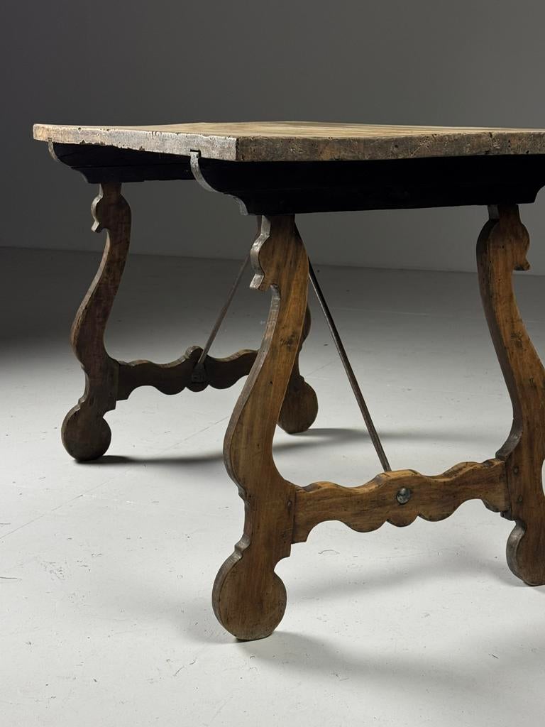 Spaanse tafel 19e eeuw, Antiek en Kunst, Antiek | Meubels | Tafels, Ophalen