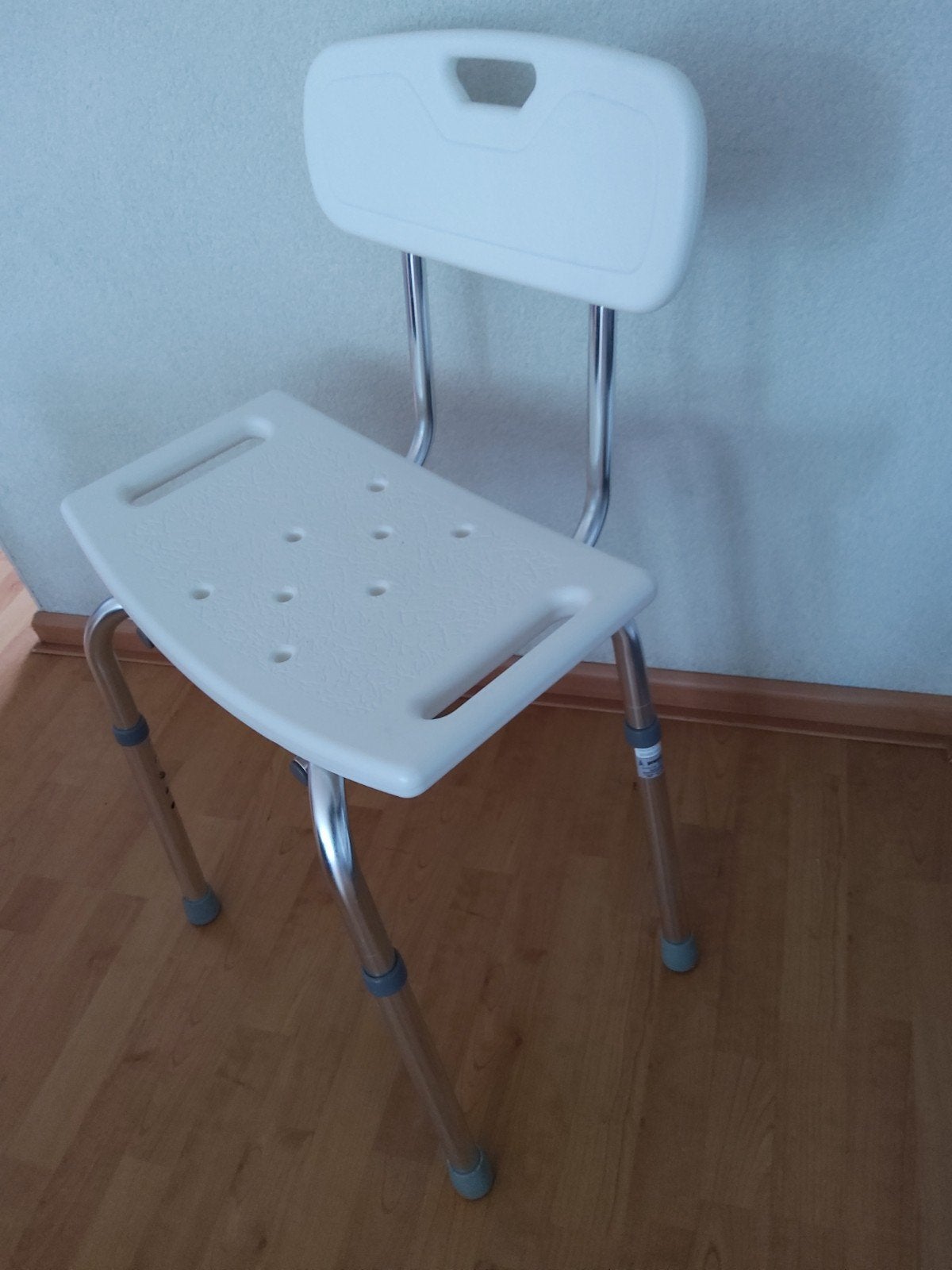 Badkamer verstelbare douche stoel, kleur wit, Huis en Inrichting, Ophalen, Overige typen, 50 tot 100 cm, Zo goed als nieuw