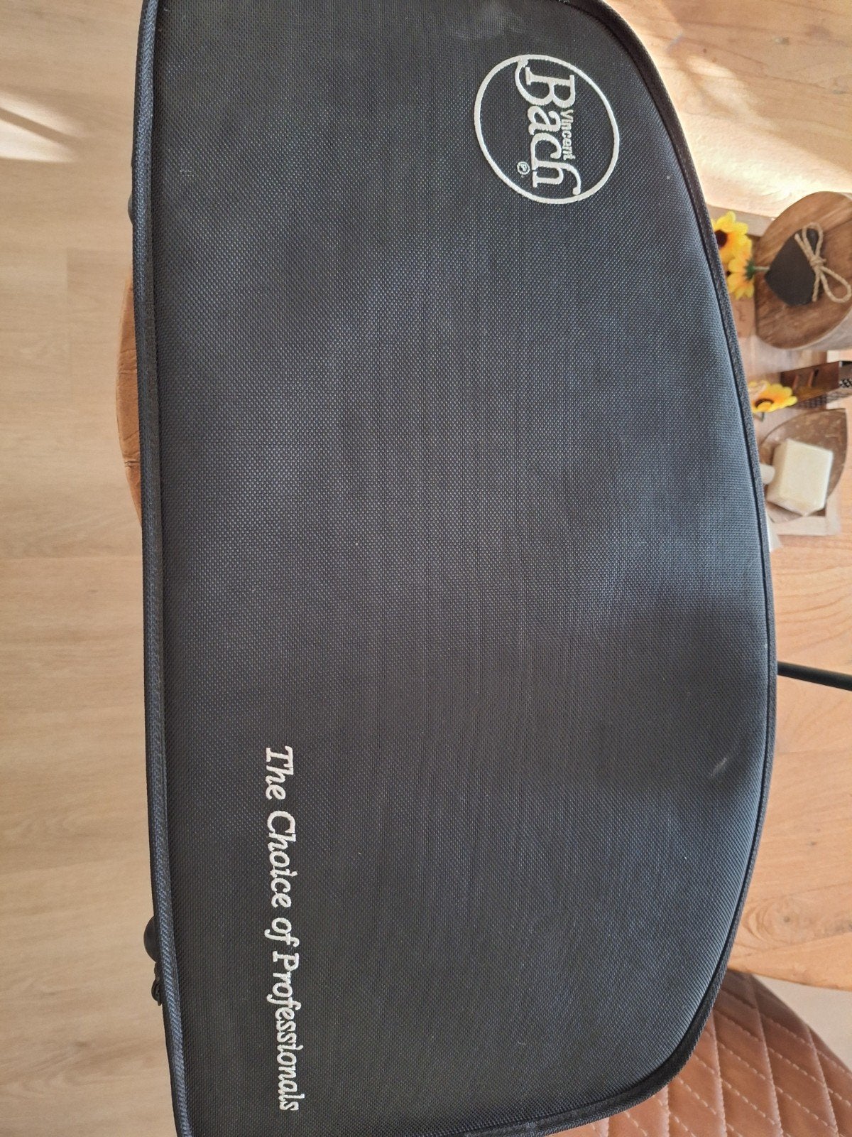 Vincent Bach Trompet met Koffer en Accessoires, Ophalen of Verzenden, Zo goed als nieuw, Bes-trompet, Met koffer