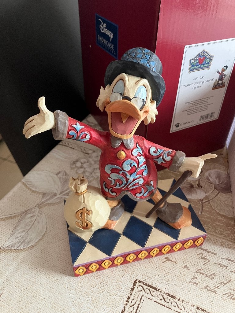 Scrooge Duck "Treasure Seeking Tycoon" Disney traditions, Verzamelen, Ophalen of Verzenden, Donald Duck, Nieuw, Beeldje of Figuurtje