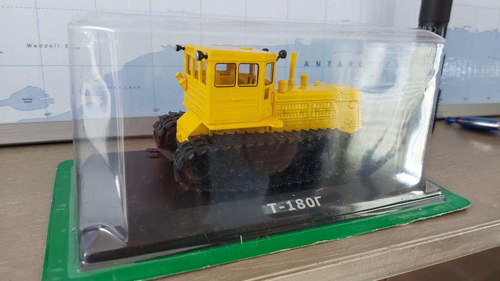 Russische trackter, Ophalen of Verzenden, Tractor of Landbouw, Overige merken