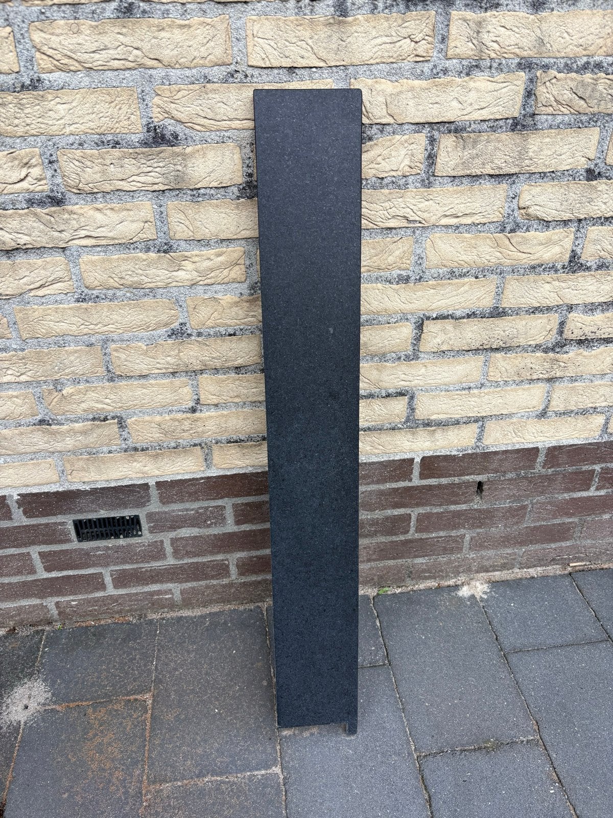Natuursteen vensterbank - Donkergrijs/Zwart, Doe-het-zelf en Verbouw, Overige Doe-het-zelf en Verbouw, Ophalen, Zo goed als nieuw