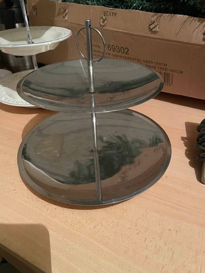 zilveren etagère 2 laags, Huis en Inrichting, Woonaccessoires | Etagères, Demontabel, Etagère, Metaal, Ophalen of Verzenden