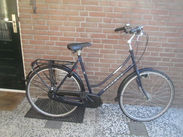 Te koop damesfiets 28 inch, Gebruikt, Versnellingen, 56 cm of meer, Ophalen