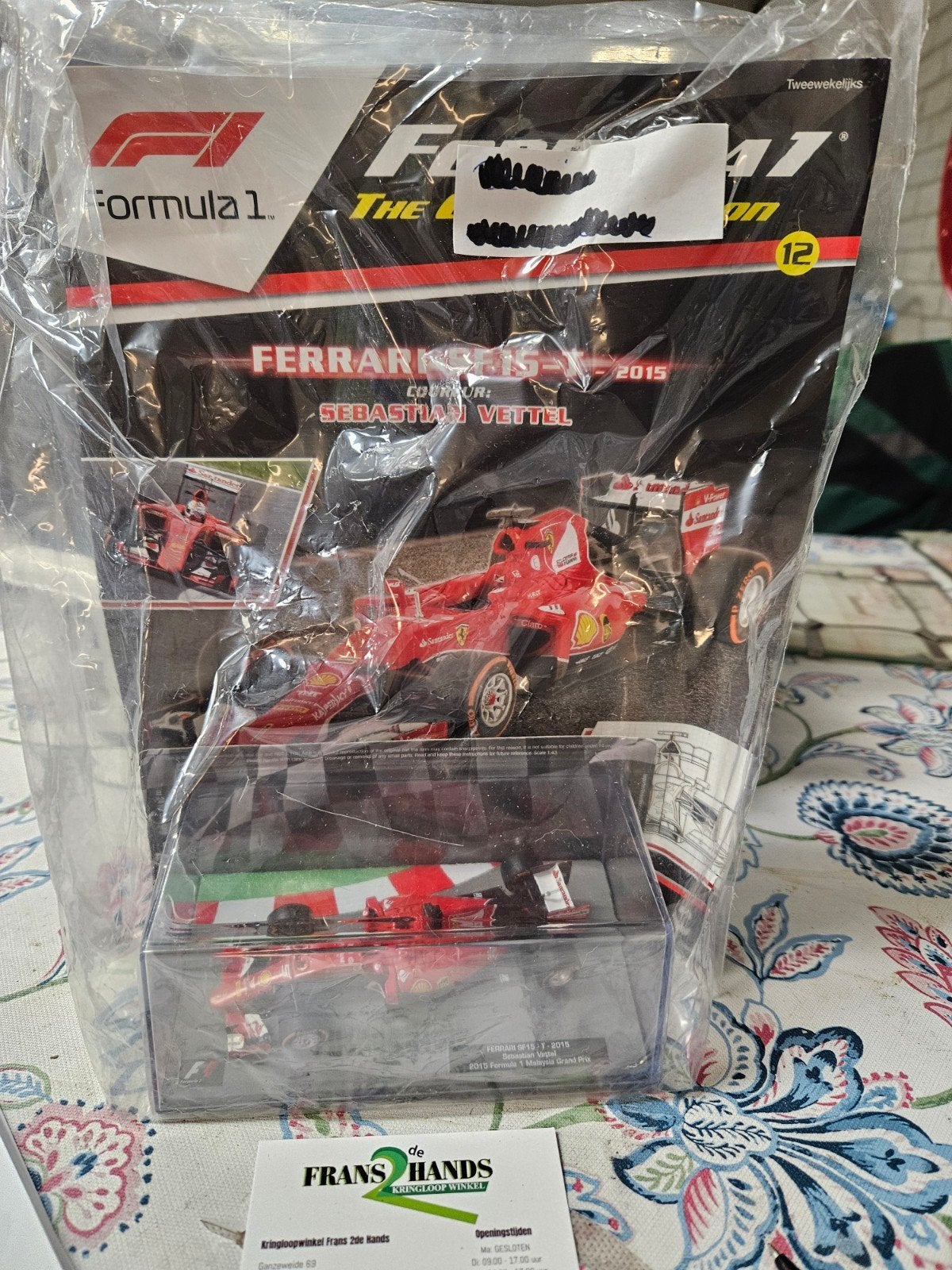 Formule 1 Ferrari SF15-T 2015 Sebastian Vettel schaalmodel, Ophalen of Verzenden, Nieuw, Auto, Overige merken