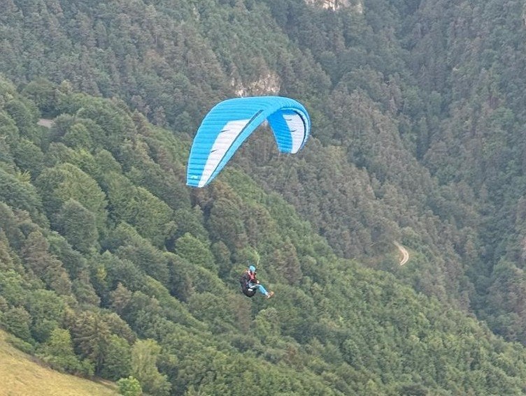 Paraglider Niviuk Hook 5p size 26, Sport en Fitness, Zweefvliegen en Paragliding, Ophalen of Verzenden, Zo goed als nieuw, Scherm