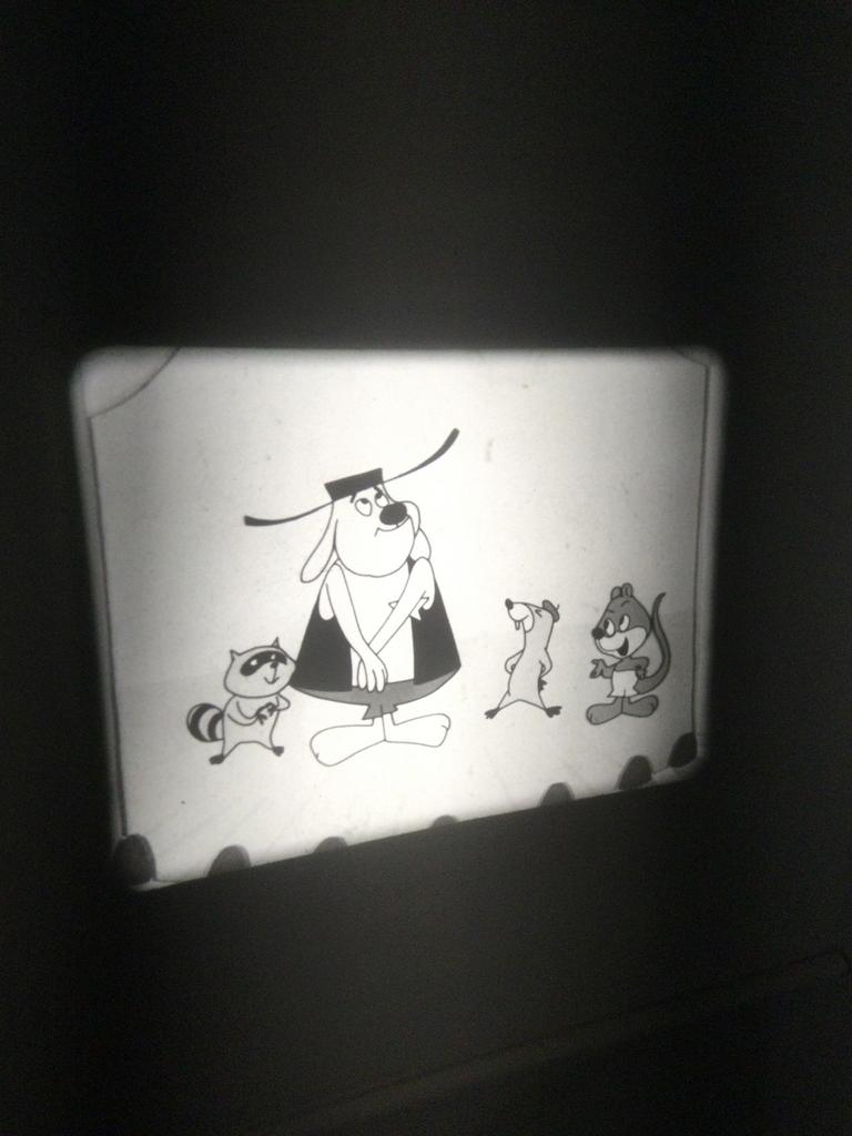 4x tekenfilms 16 mm op rol, Audio, Tv en Foto, Filmrollen, Ophalen of Verzenden, 16mm film