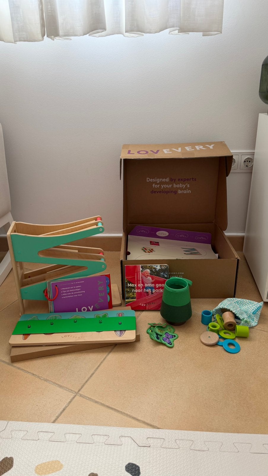 Lovevery The Adventurer 16,17,18M, Kinderen en Baby's, Speelgoed | Educatief en Creatief, Ophalen of Verzenden, Zo goed als nieuw