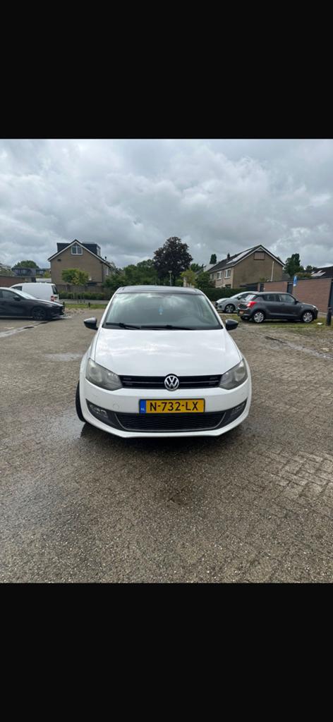 Volkswagen Polo 1.2 TSI 77KW DSG 2012 Wit, Auto's, 40 €/maand, 4 cilinders, Wit, 1200 kg