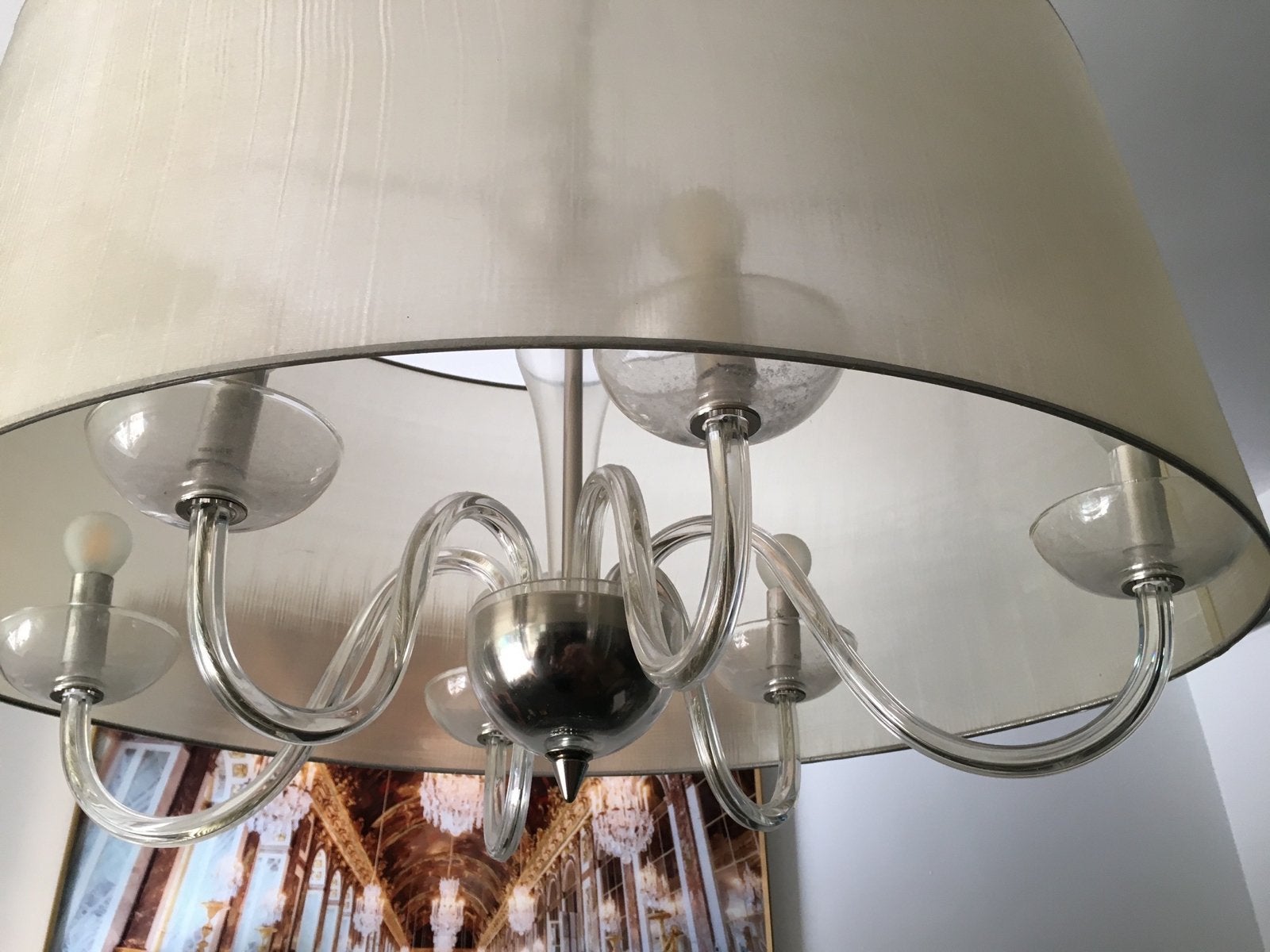 Moderne hanglamp (Voltolina) met glazen armen en stoffen kap, Ophalen, Zo goed als nieuw, Glas, E14 (klein)