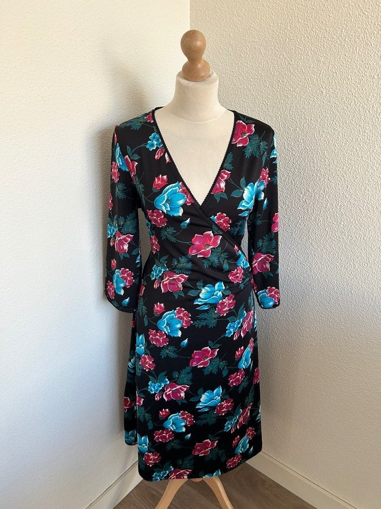 King Louie maat L prachtige bloemen crossdress jurk 3060, Zwart, Maat 42/44 (L), Ophalen of Verzenden, Zo goed als nieuw