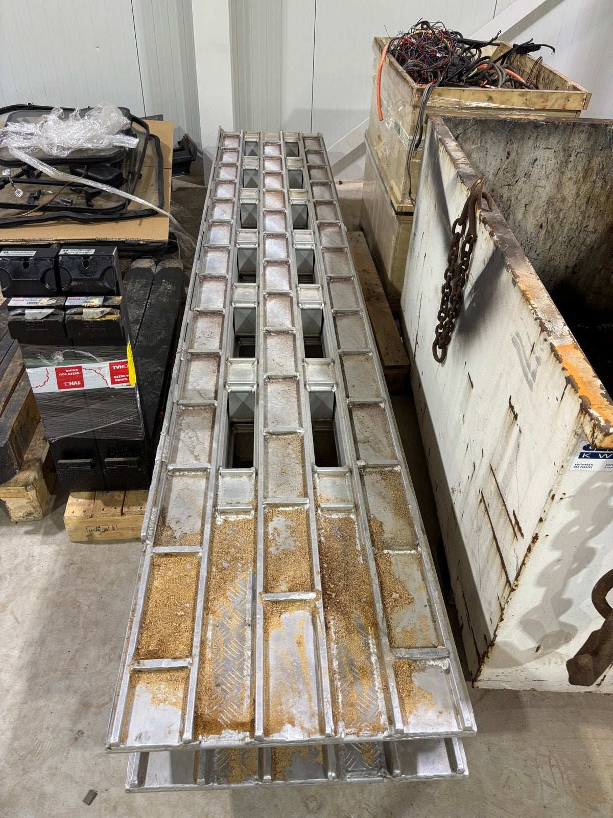 Aluminium Rijplaten 350 x 60, Ophalen, Zo goed als nieuw
