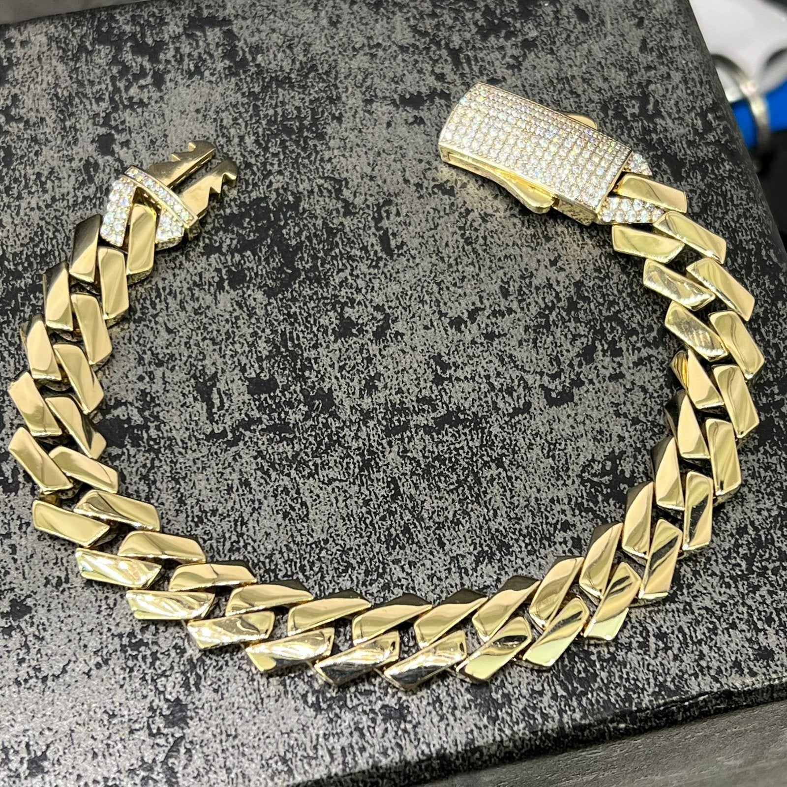 14k gouden armband cuban schakel dik model nieuw, Ophalen of Verzenden, Nieuw, Goud