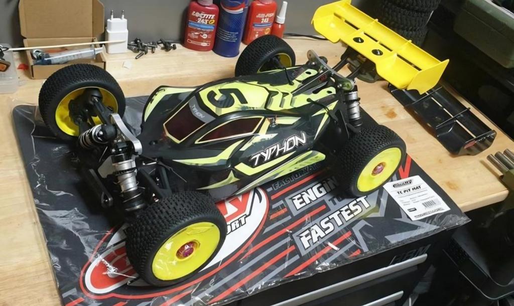 Arrma typhon 6s M2C upgrade, Elektro, Auto offroad, Ophalen of Verzenden, Zo goed als nieuw