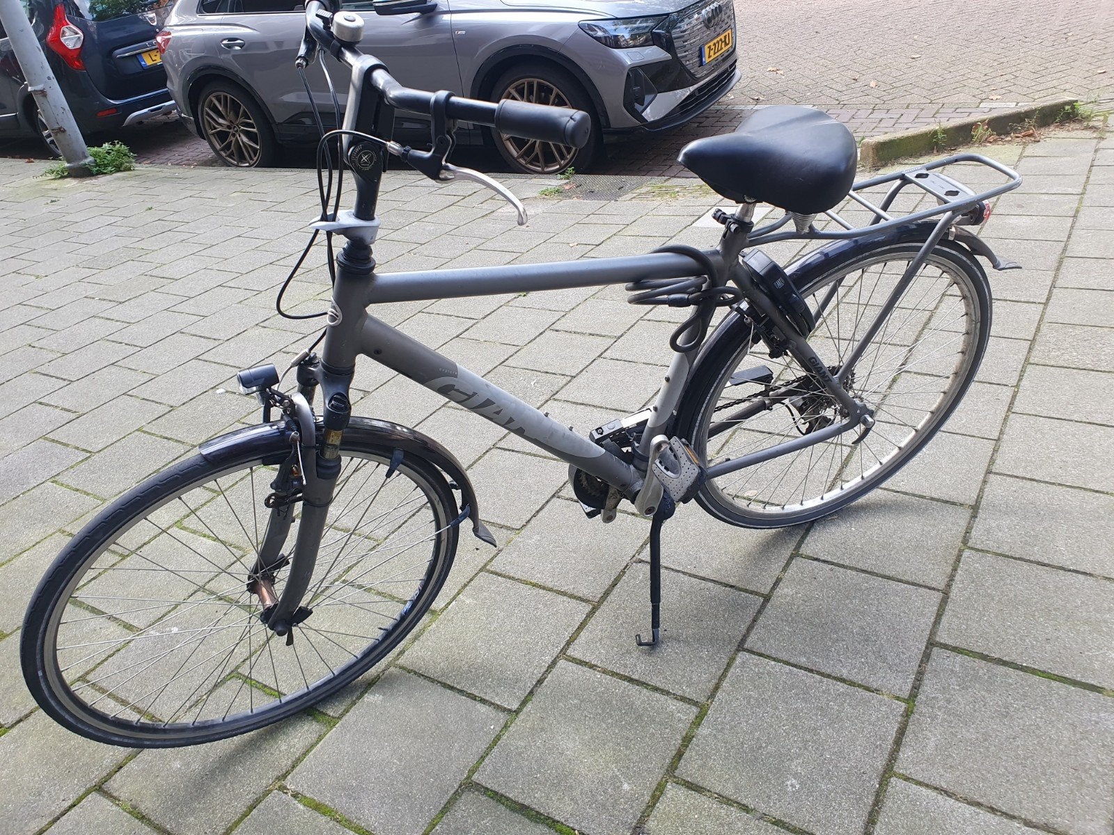 Giant herenfiets nieuwe banden ringslot lichten etc, Fietsen en Brommers, Ophalen, Gebruikt, Velgrem, Versnellingen