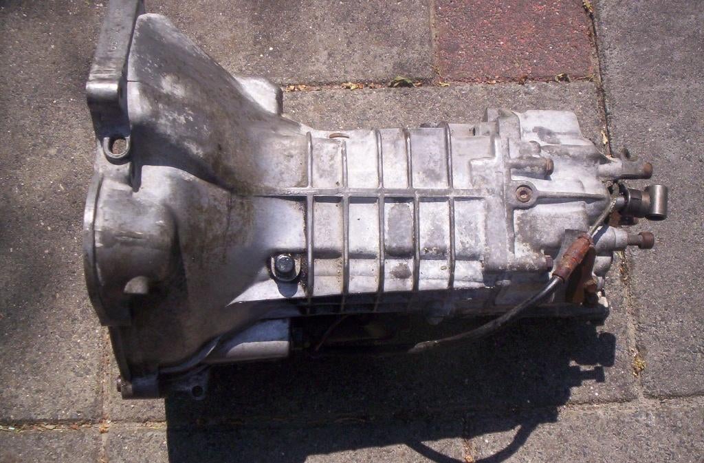 BMW versnellingsbak e30  voor 4 cilinder  318i.318/316, Ophalen, Gebruikt, BMW