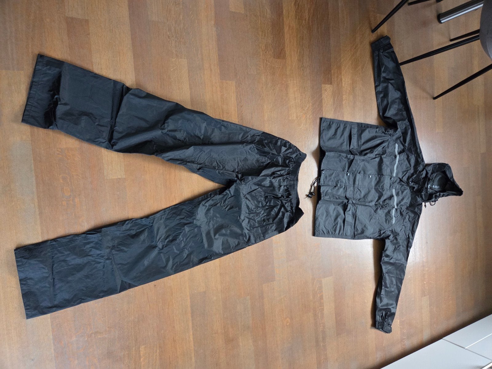 FJS Unisex Regenpak Zwart - Maat L, Ophalen of Verzenden, Nieuw, Regenbroek, Dames