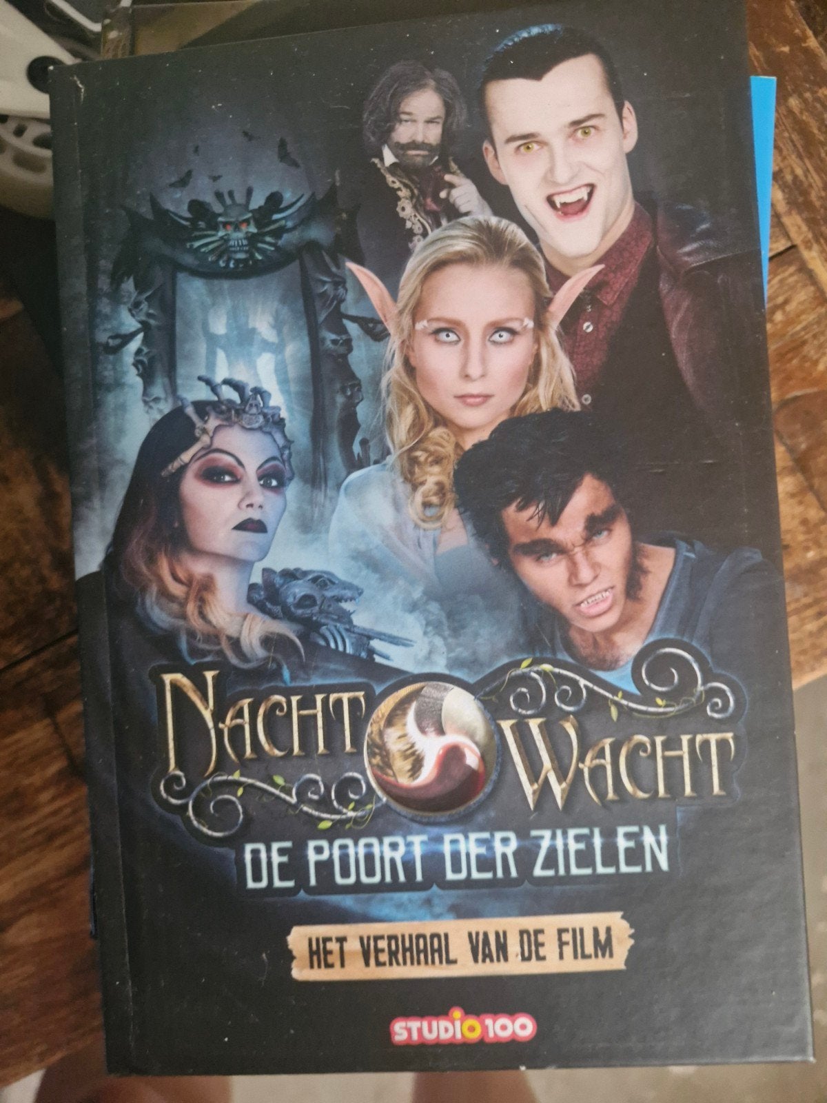 Nachtwacht: De Poort der Zielen - Het Verhaal van de Film, Ophalen, Gelezen, Studio 100