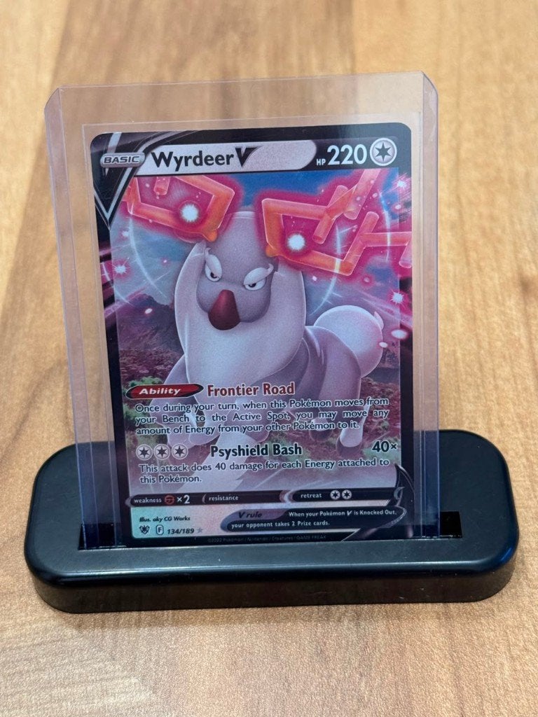 Wyrdeer V #134 Pokemon Astral Radiance, Ophalen of Verzenden, Nieuw, Losse kaart