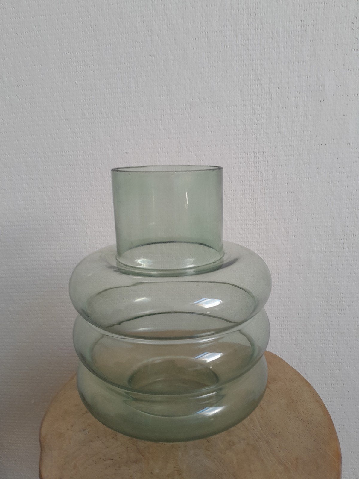 Glazen vaas met uniek design, Ophalen